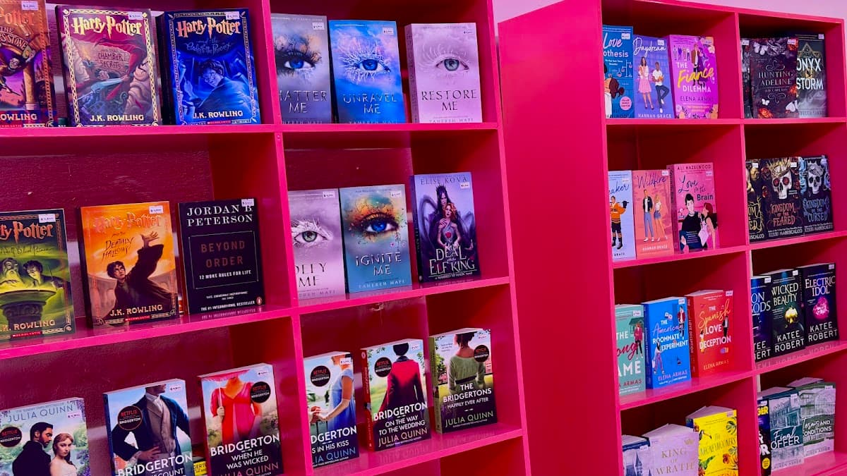 Novella Bookstore & Giftshop